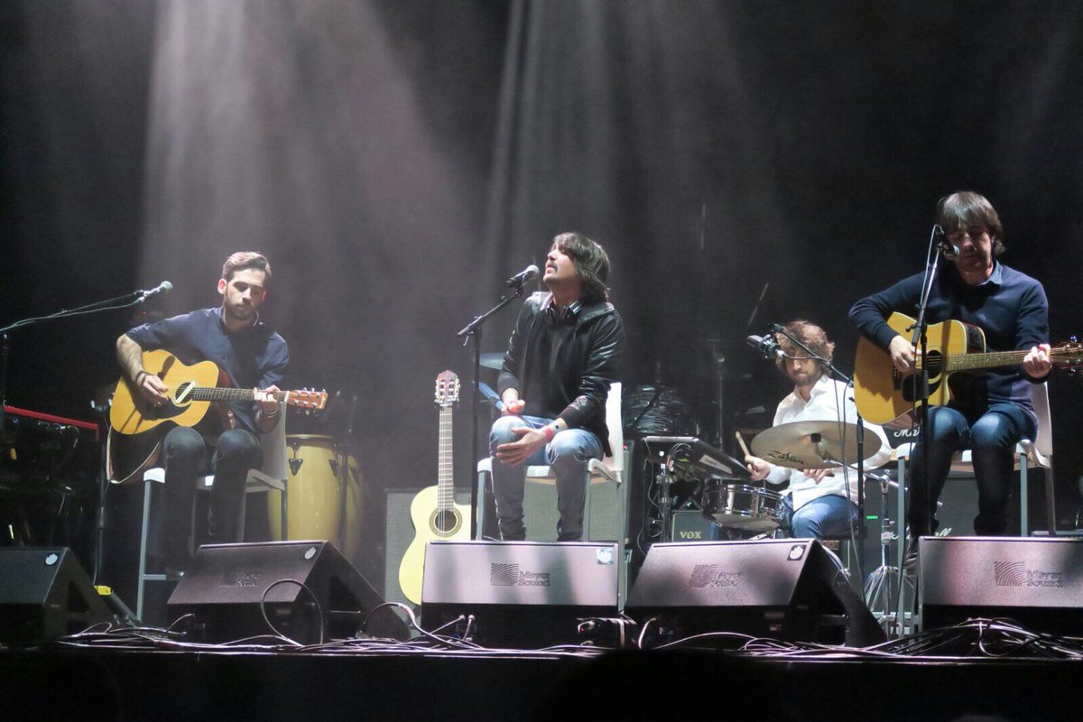 radio3_rne's tweet photo. Una noche para el recuerdo tenía que estar en #podcast para la posteridad 🎧➡️ 40 aniversario de @elpenta_bar https://t.co/651nUM3V3A https://t.co/2YrHQI90hs