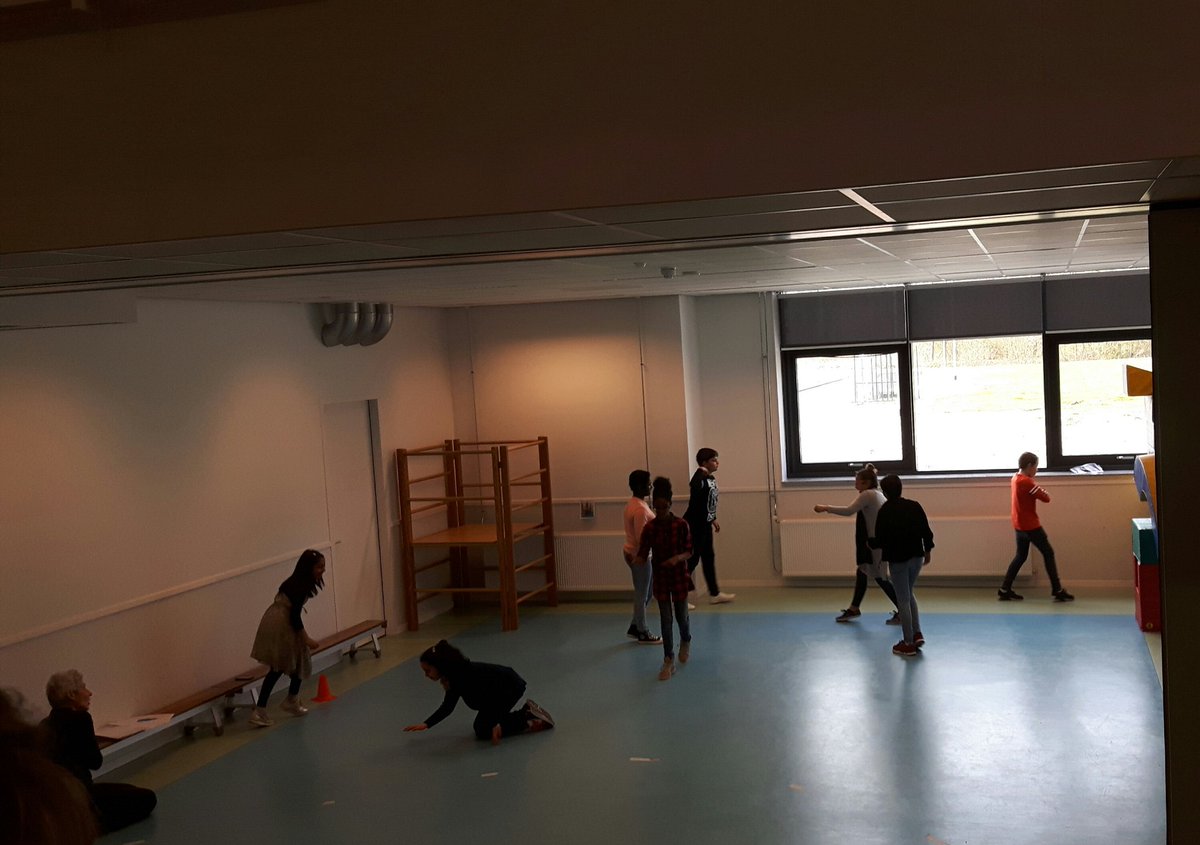 Voorstelling mime #cultuurcircuit #groep6/7/8