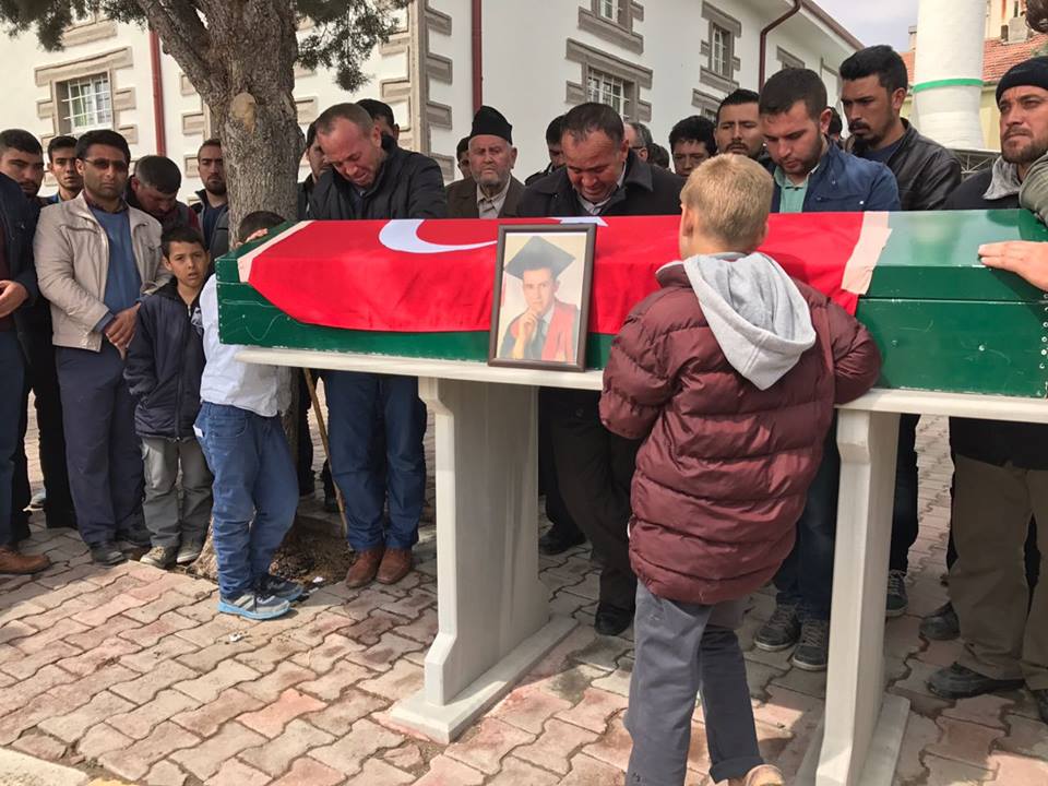 #yineyastayizAksaraydayiz <a href="/asmyasam/">Asm Yaşam</a> <a href="/AHEF2008/">AHEF</a> <a href="/ozergursel/">Gürsel ÖZER</a> <a href="/huseyingunturkn/">Hüseyin Güntürkün</a> yine öldürüldük  yine canımız yandi! !