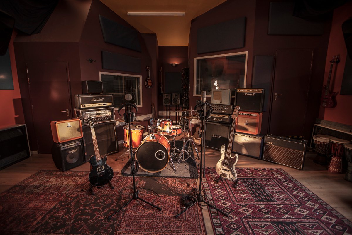 HightownStudios's tweet photo. The studio is looking fresh #RecordingStudio https://t.co/jgkRZPBICA