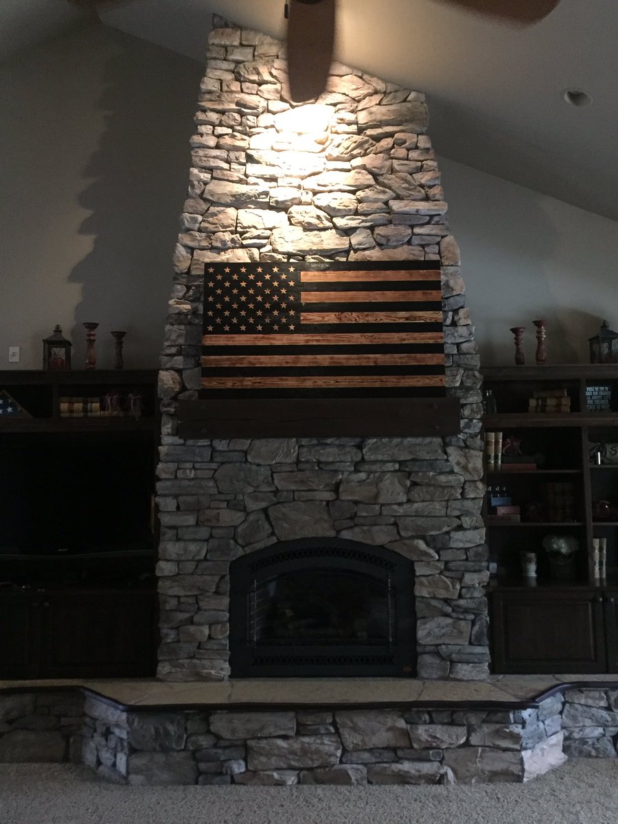 FreedomflagsUS's tweet photo. @POTUS FreedomFlagsUS would be honored to send you a wood burnt/hand carved piece of Freedom made by a veteran to be hung at the White House https://t.co/jfMykUx7WA