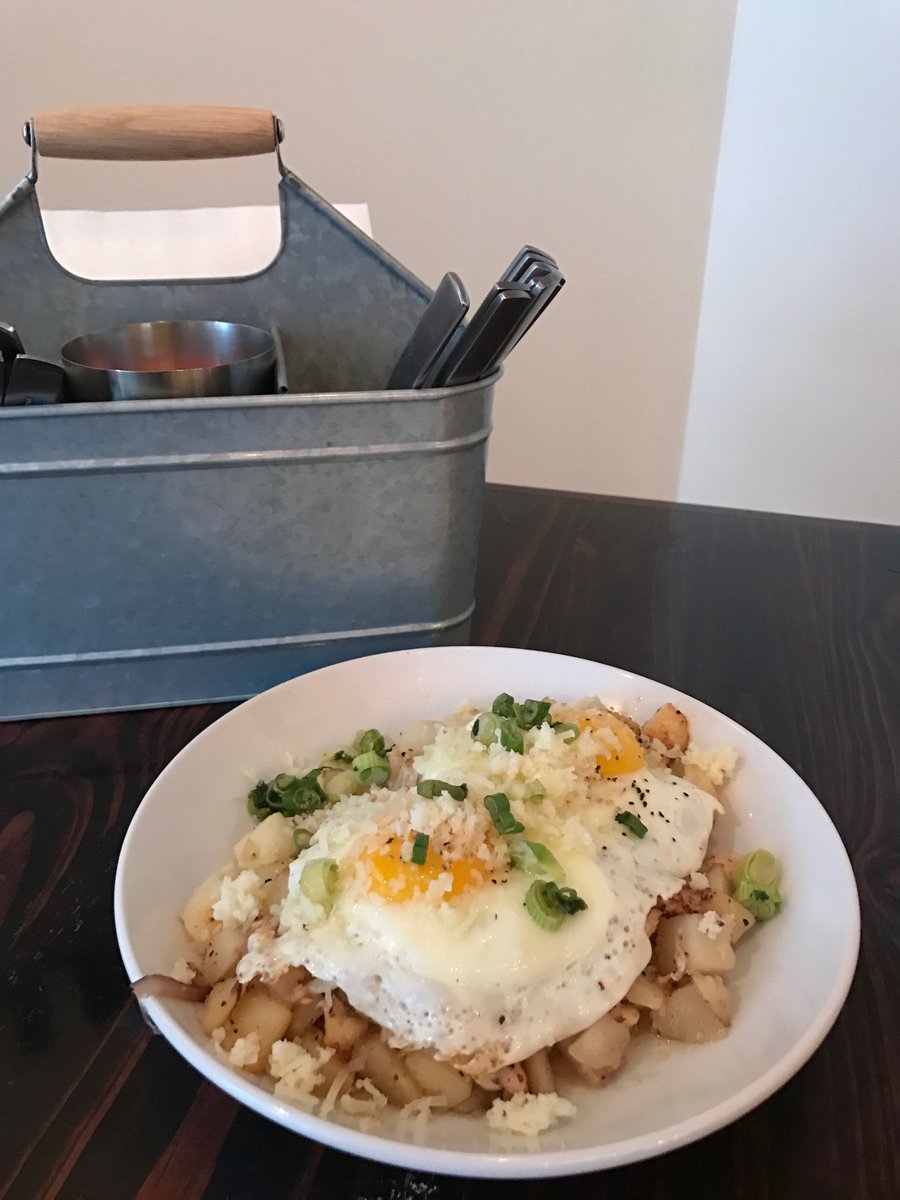 kicriiqxyz_gg's tweet photo. Smoked Trout Hash is now available on our Spring Seasonal Menu! Tell your server #Jack_FlapsSecretMenuItem #Jack_Flaps #BrunchCLE https://t.co/nRn0ma30FA