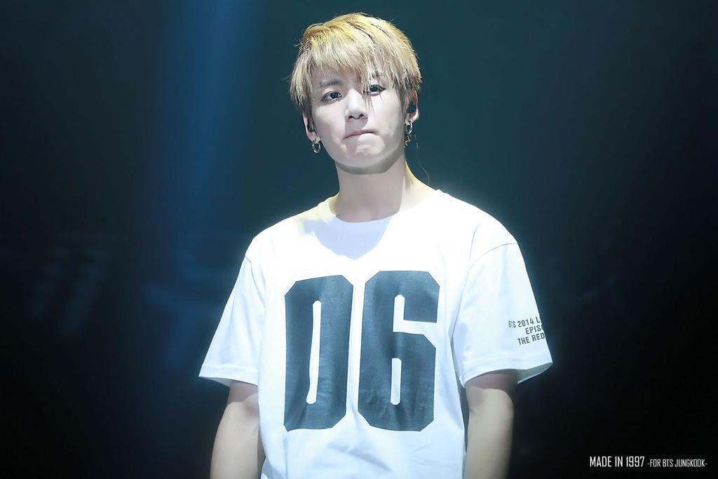 kookpiics's tweet image. jungkook strawberry blonde hair