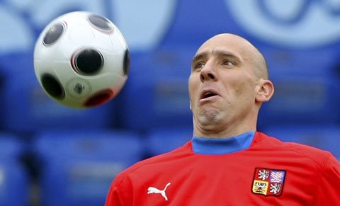 Happy birthday to the positively massive Jan Koller. The humongous former Dortmund and Monaco striker is 44 today 