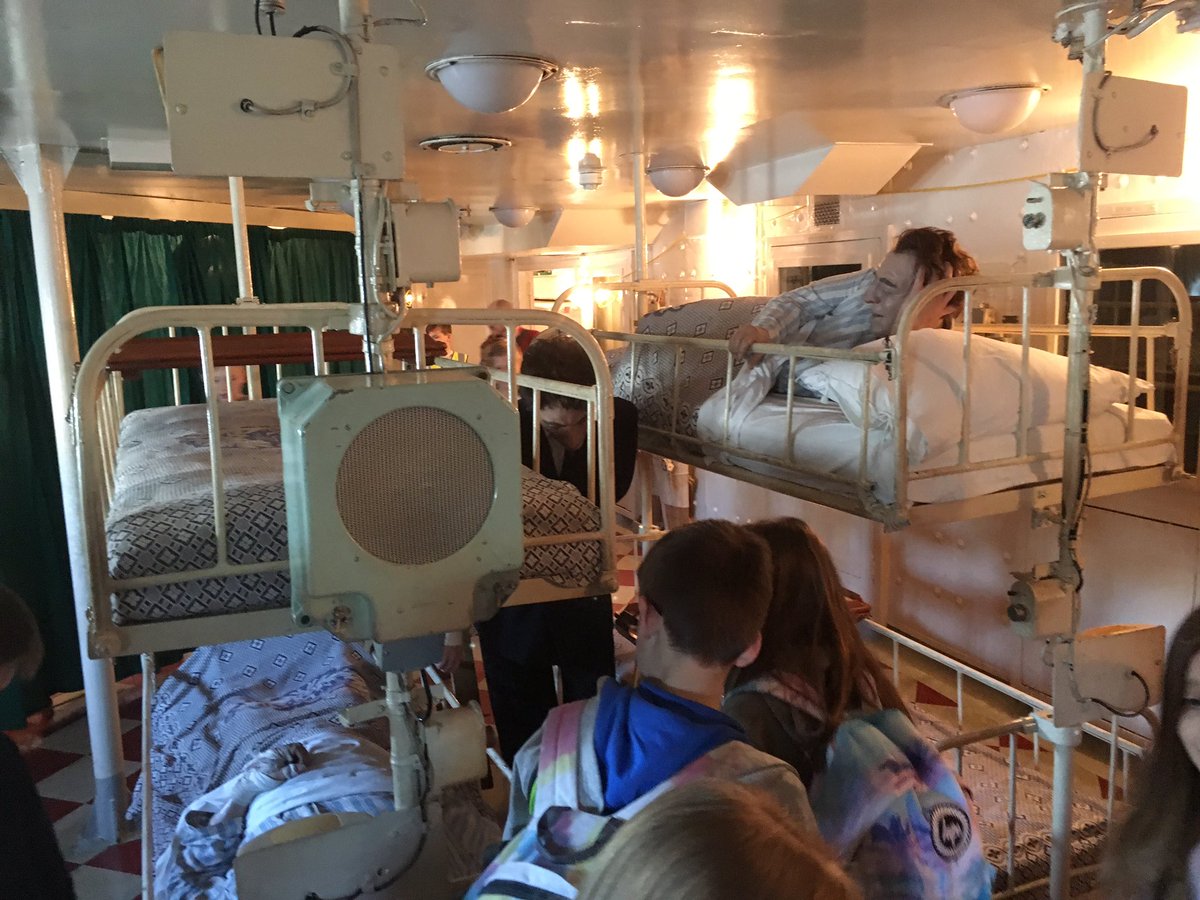 Coedevaprimary's tweet photo. #HSMBelfast #IWM year 6 loving life https://t.co/YDdGacN6Hr