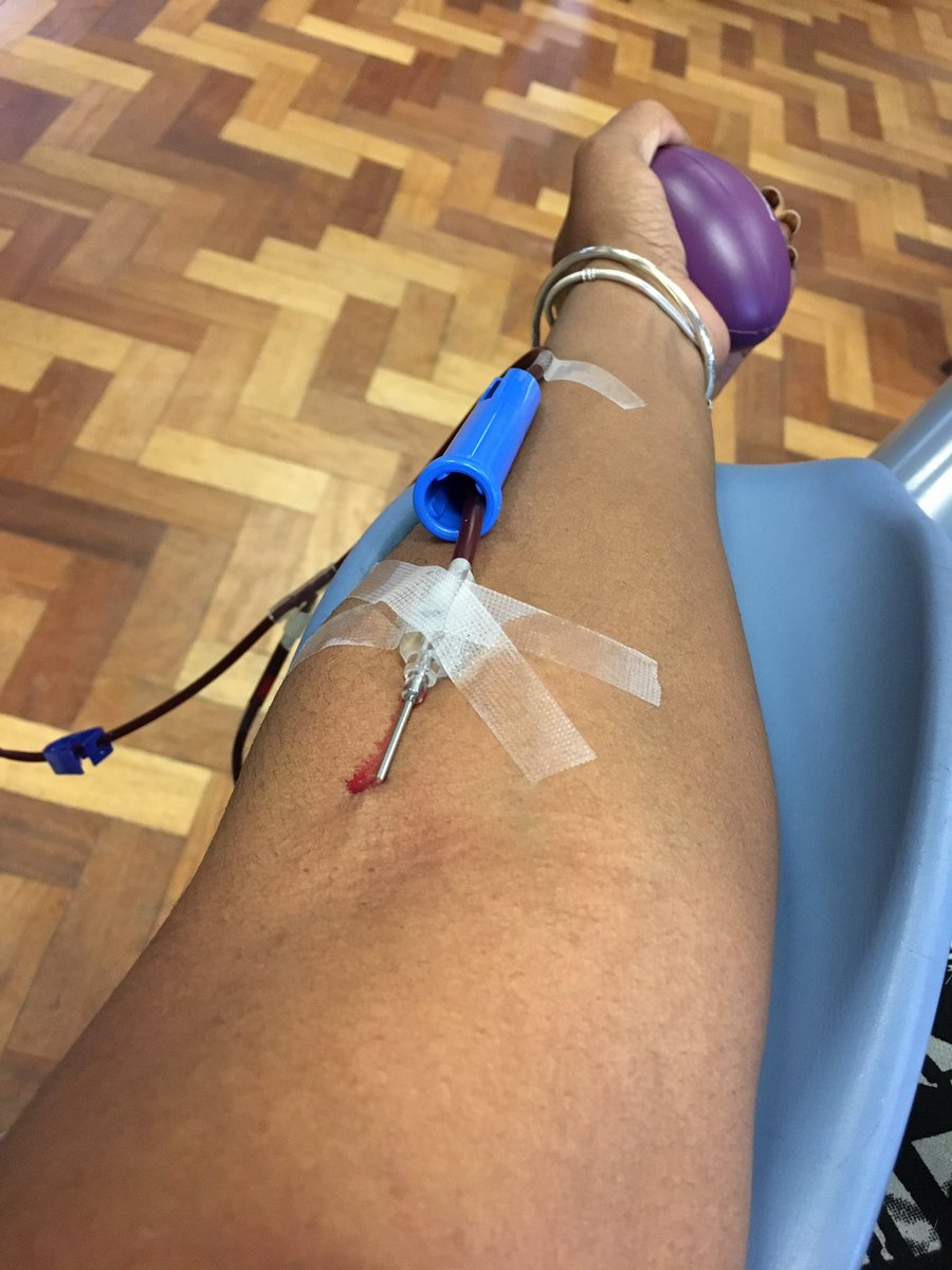 GilliJ03's tweet photo. Saving lives one donation at a time ๐ #blooddonor #nbds #roBlood #nhsgiveblood https://t.co/DozSaL7A5o