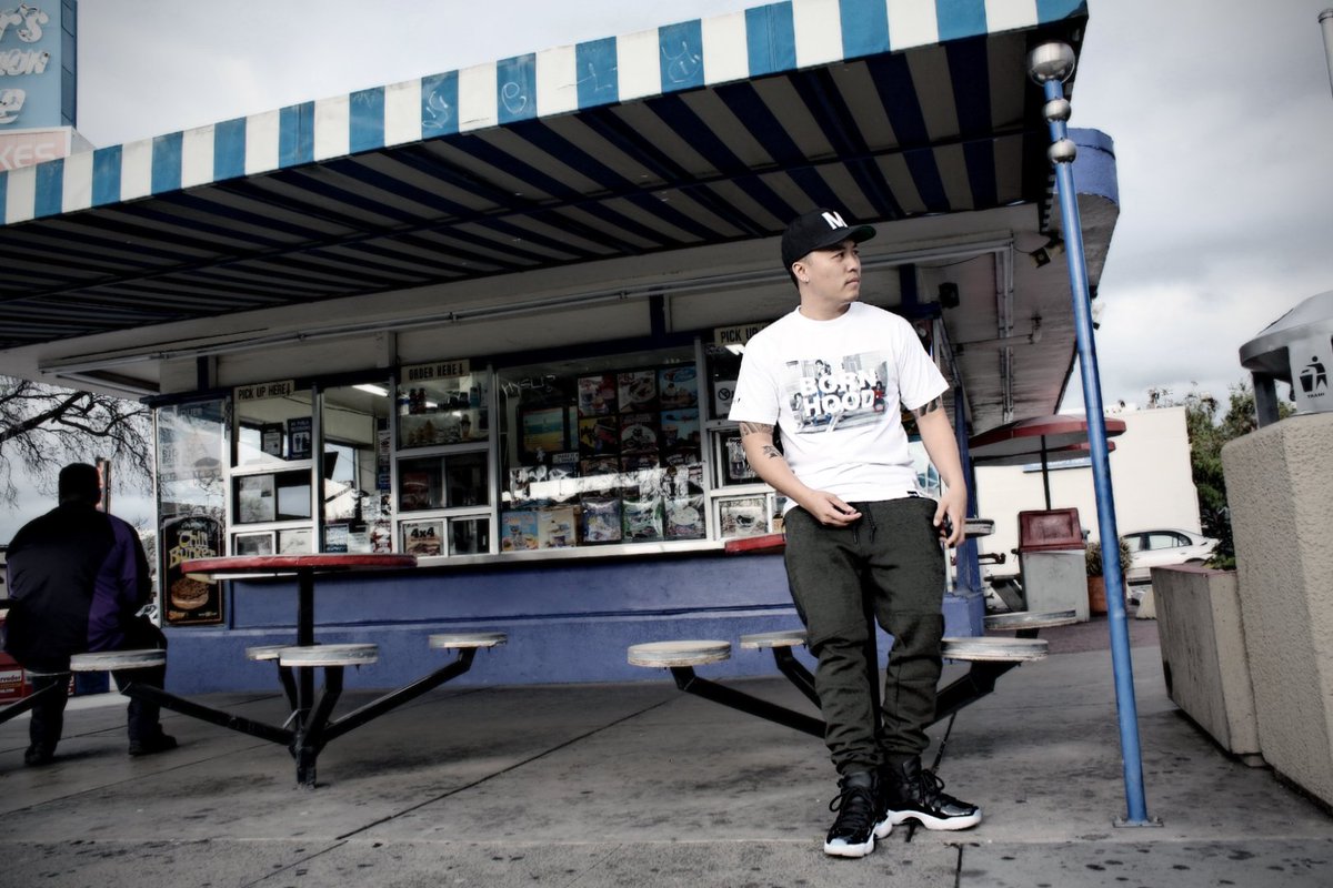 MMMThatLife's tweet photo. Born Hood

#triplemclothing #moneymakinmission #streetwear https://t.co/4oLoFYyPUQ