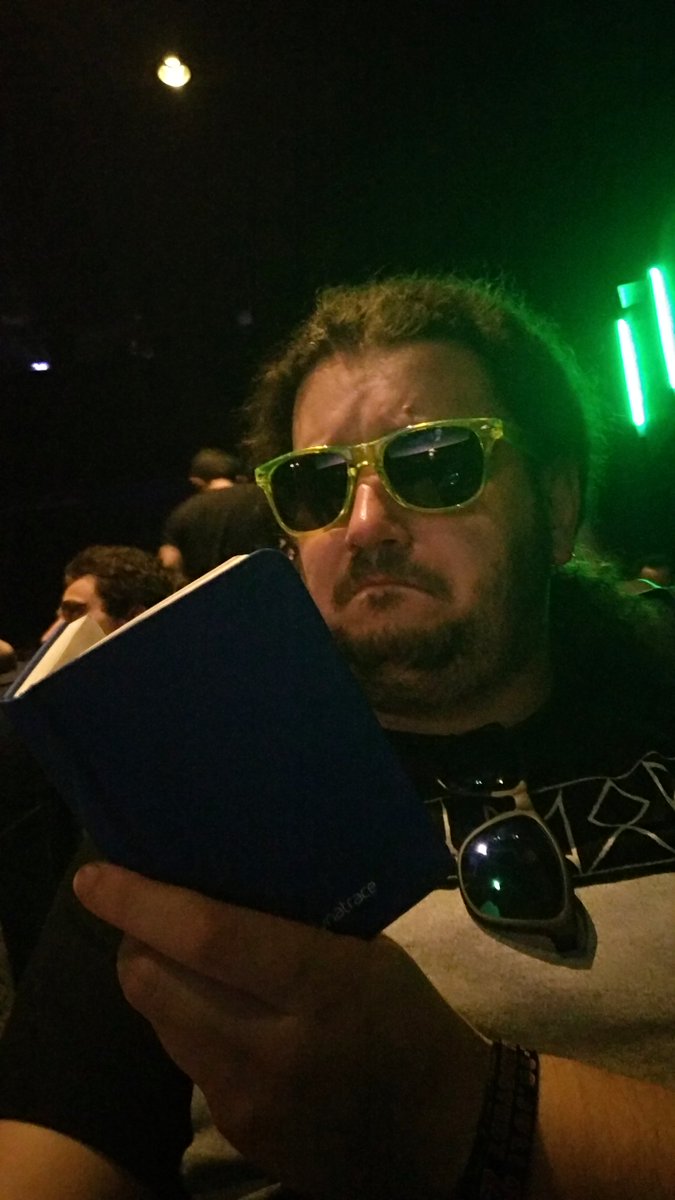 poteirard's tweet photo. Lerning @vuejs bots and @nodejs at #CinemaJS with style https://t.co/d8rtdwnn8X