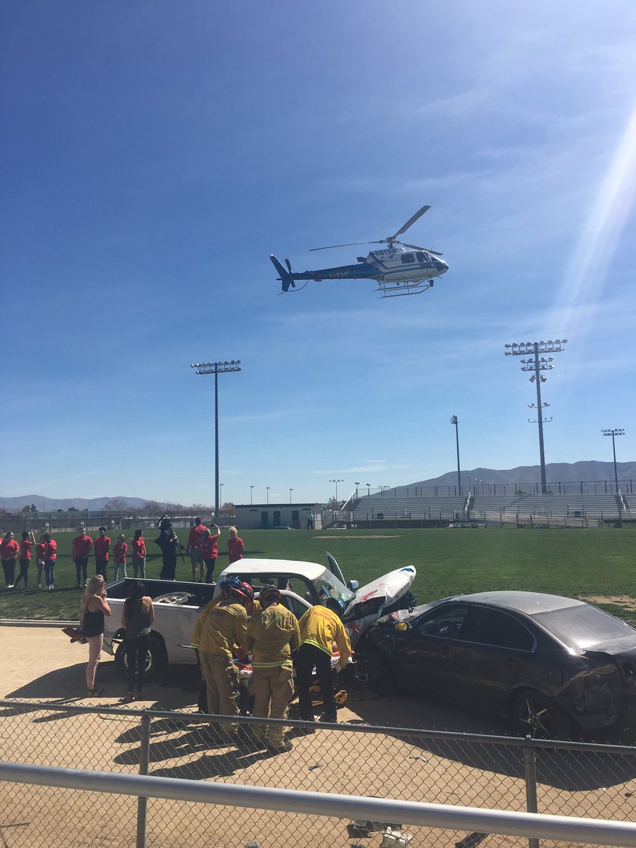 birdtweetershs's tweet photo. SHS's "Every 15 Minutes" production. Lives are lost across our country when people drink and drive. #dontdrinkanddrive #livetealnotdieteal https://t.co/Rv9EYLHYVI