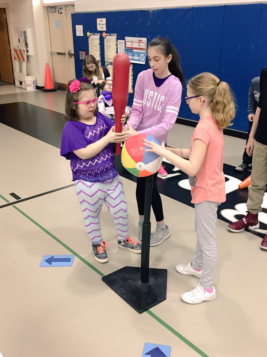 BES_PE's tweet photo. #ModifiedPEClass did a great job playing ⚾️ this morning! #PEForEveryone #KindnessMatters #BeTheChange @Boone_County #boone2020 @BES_Eagles https://t.co/L5BoO6YsIn