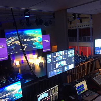 alfredoaccatino's tweet photo. SHARING ITALY IL GRANDE LAVORO CHE NON VEDETE ALLE SPALLE DI UN GRANDE EVENTO #filmmasterevents @alfredoaccatino https://t.co/JgqhXi16AI