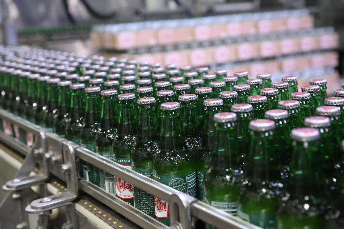 Ale8One's tweet photo. Filled, capped and ready for the weekend! https://t.co/GMKjXoDA0u