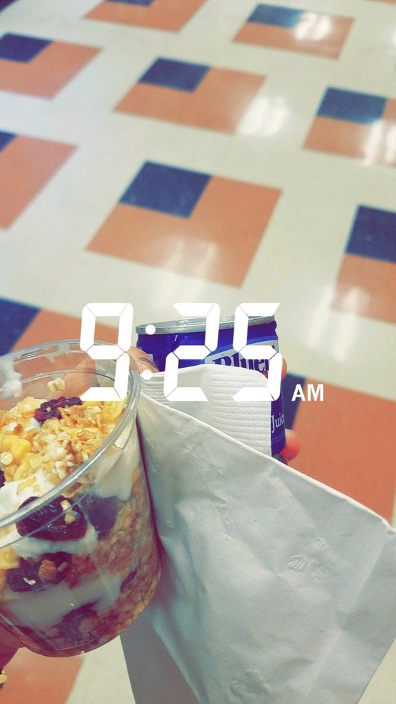 RamosN810663's tweet photo. Got Breakfast For Helping In Career Day 😊 #NHSVolunteer #TFNBusTech https://t.co/TqRy83BPly