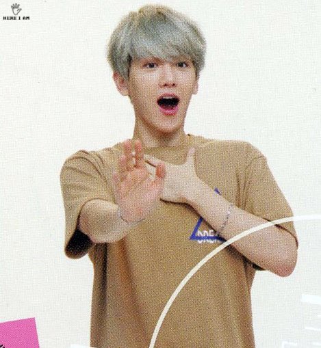 baekhyunshair's tweet photo. —Grey💫 https://t.co/YujD4pYdeS