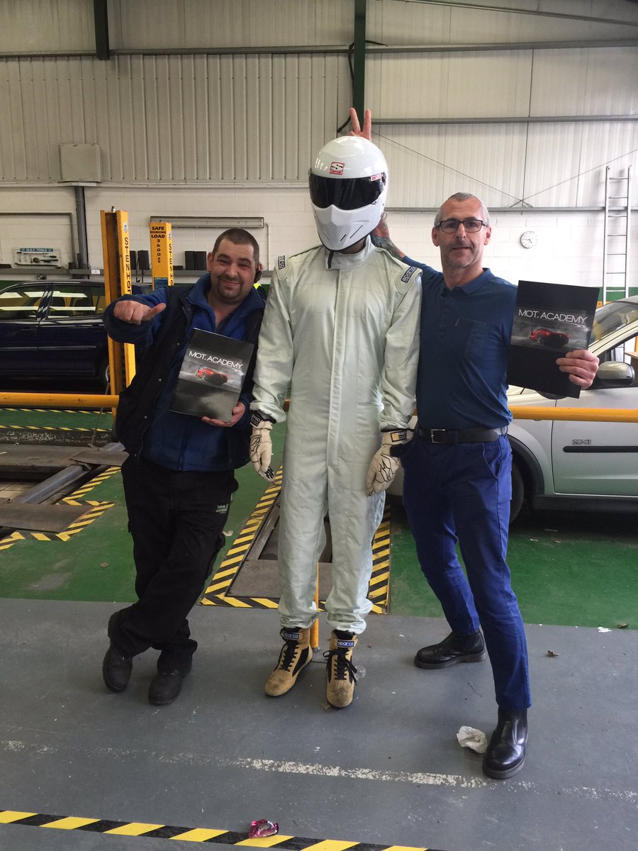 motacademy's tweet photo. Now that's how to celebrate passing your Award in MOT centre management #mottester #homeofmottestertraining #mottestertraining https://t.co/xuB9vD9UQD