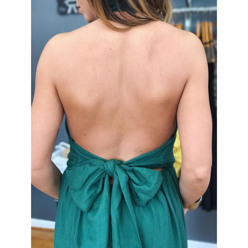 Luxe_Chatt's tweet photo. Be a bombshell in this hunter green stunning jumpsuit! Halter top,open keyhole and bow back detail--$59.99 #luxechatt #luxecookeville #luxe https://t.co/NMvyPTIkfX
