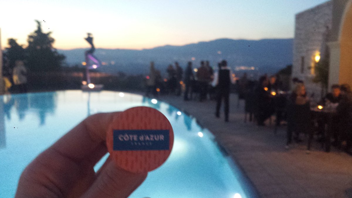 Cannes_France's tweet image. Les community managers de la #CotedAzurFrance réunis ce soir! @ProCotedazur @CannesPalais @VisitCotedazur