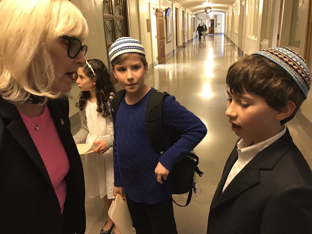 Mirowitz's tweet photo. Thanks @staceynewman for meeting with us!! https://t.co/99I1YyJgkp