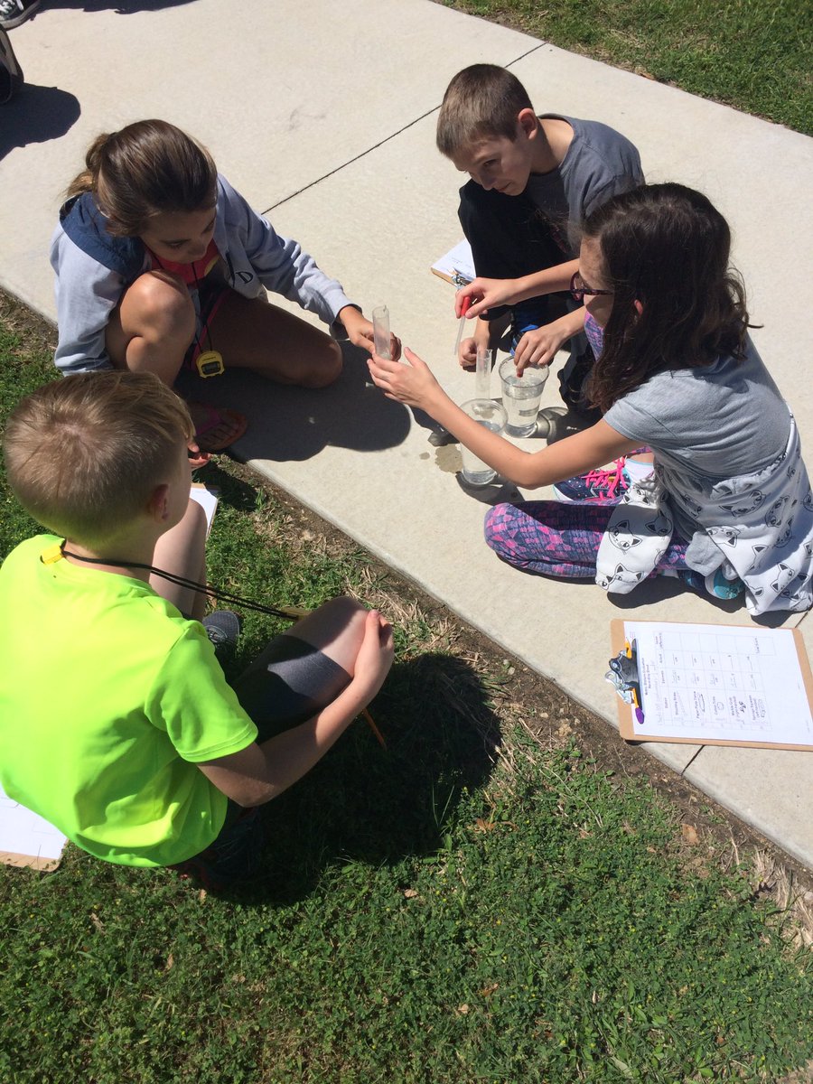 MrsGraham433's tweet photo. These #block2gators are enjoying our annual #metricolympics #makinglearningfun #metricsystem @principalwch https://t.co/2rOHFc4y2q