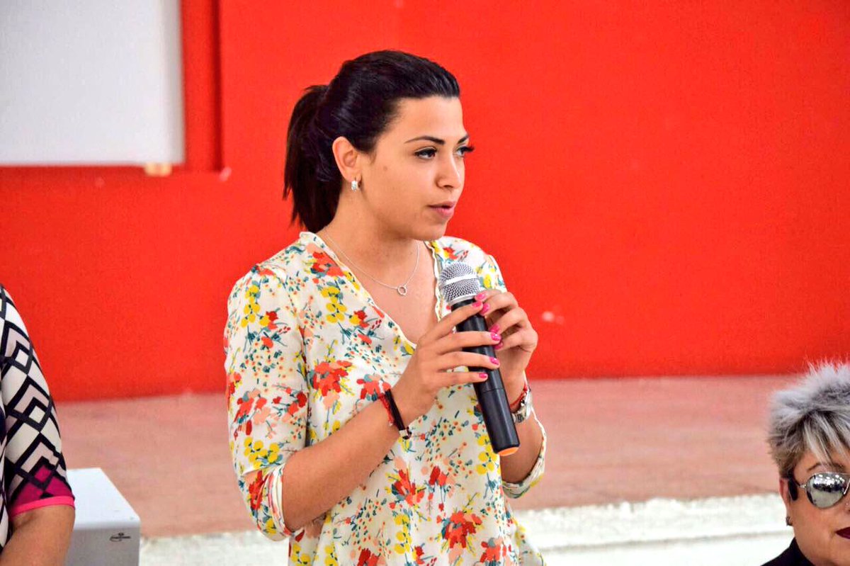 Gabyoss's tweet photo. Iniciamos con ciclo de conferencias #BlindandoALosJóvenes de #Nava #ÚltimoAño #JuntosHacemosMás @DanielVF777 @JuventudNava1 @rubenmoreiravdz https://t.co/HLkNNsqnyX