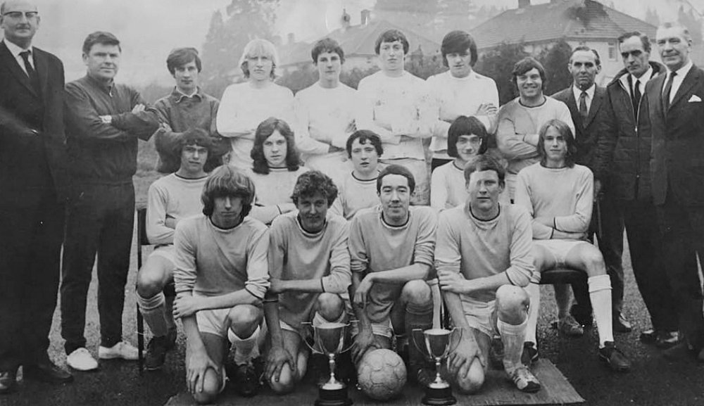 Football Team #Abergavenny #Monmouthshire 1970s? facebook.com/ForgottenAberg…