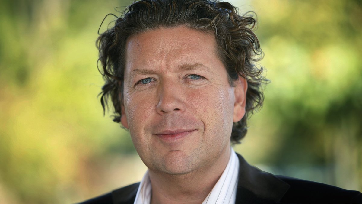 De_Ondernemer's tweet photo. Met zijn oprechte en ongenuanceerde analyse helpt @henkjansmits nu bedrijven met het vinden van hun X-factor #BXF
➡️ https://t.co/8WFoIIbib7 https://t.co/r2Q0Ap0Xf5