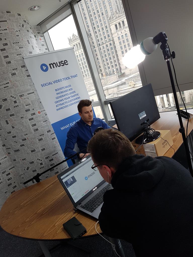 kurasinski's tweet photo. Jedziemy z pierwszym webinarem @yourMUSEio ! :) https://t.co/f0QuTYlxFZ
