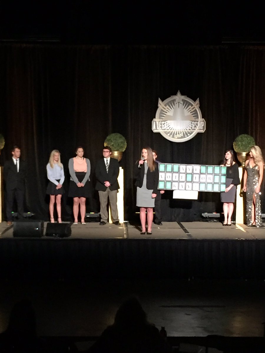 dgoevert's tweet photo. Aye vote for Kaye! @HesstonHighFBLA https://t.co/ZFpWIbpCE2