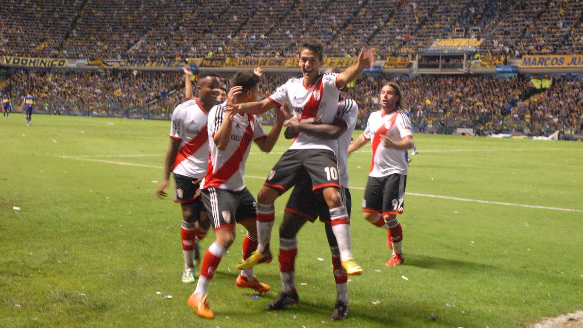 RiverPlate's tweet photo. Un día como hoy, #River ganaba el #Superclásico, como visitante, con goles de @maanuulanzini10 y el inolvidable cabezazo de @funesmoriofi25. https://t.co/zJsnizUQEt