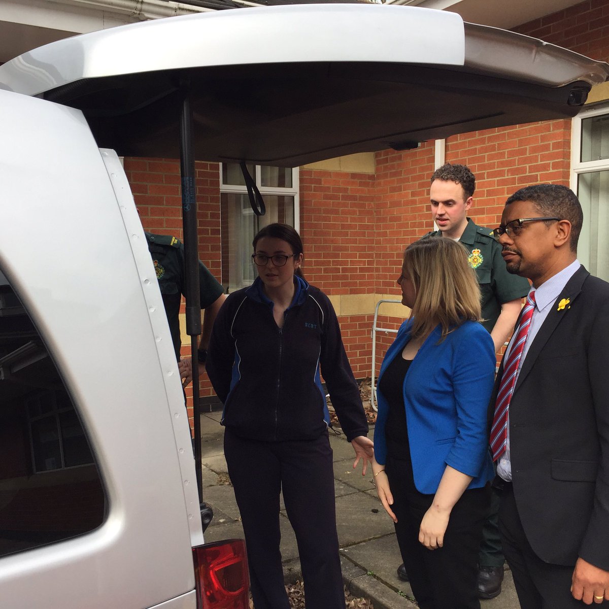 WelshAmbulance's tweet photo. Our #FallsResponse team met with @wgcs_health &amp; @JBryantWales today to explain how we're improving services for patients @AneurinBevanUHB https://t.co/b9860TfkmO