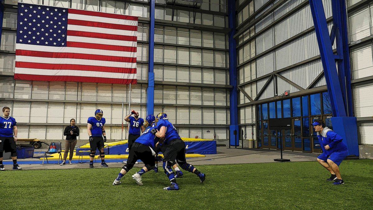 GoJacksFB's tweet photo. 🇺🇸🐰🏈 https://t.co/fUMl4kERwI