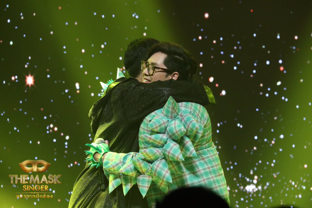 mask_singer's tweet photo. ฟินไปอีก!!! สมกับเป็นคู่จิ้นกันจริงๆ 😍❤️ #ไม่ได้อ่อยแต่อร่อยมาก #themasksinger https://t.co/um3xCOXtYK