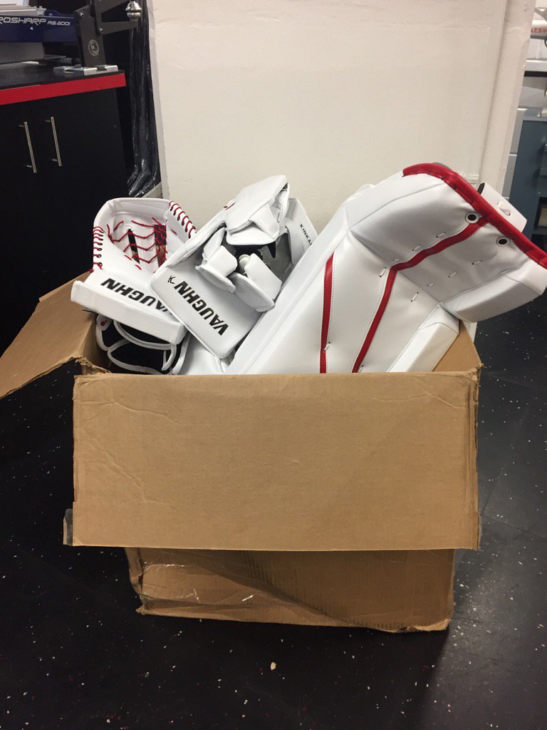 Christmas in March for <a href="/Blockaid1/">Keith Kinkaid</a>. Fresh pillows and gloves arrived today to the Rock! Thanks <a href="/NHL/">NHL</a> &amp; <a href="/VaughnHockey/">Vaughn Custom Sports</a>