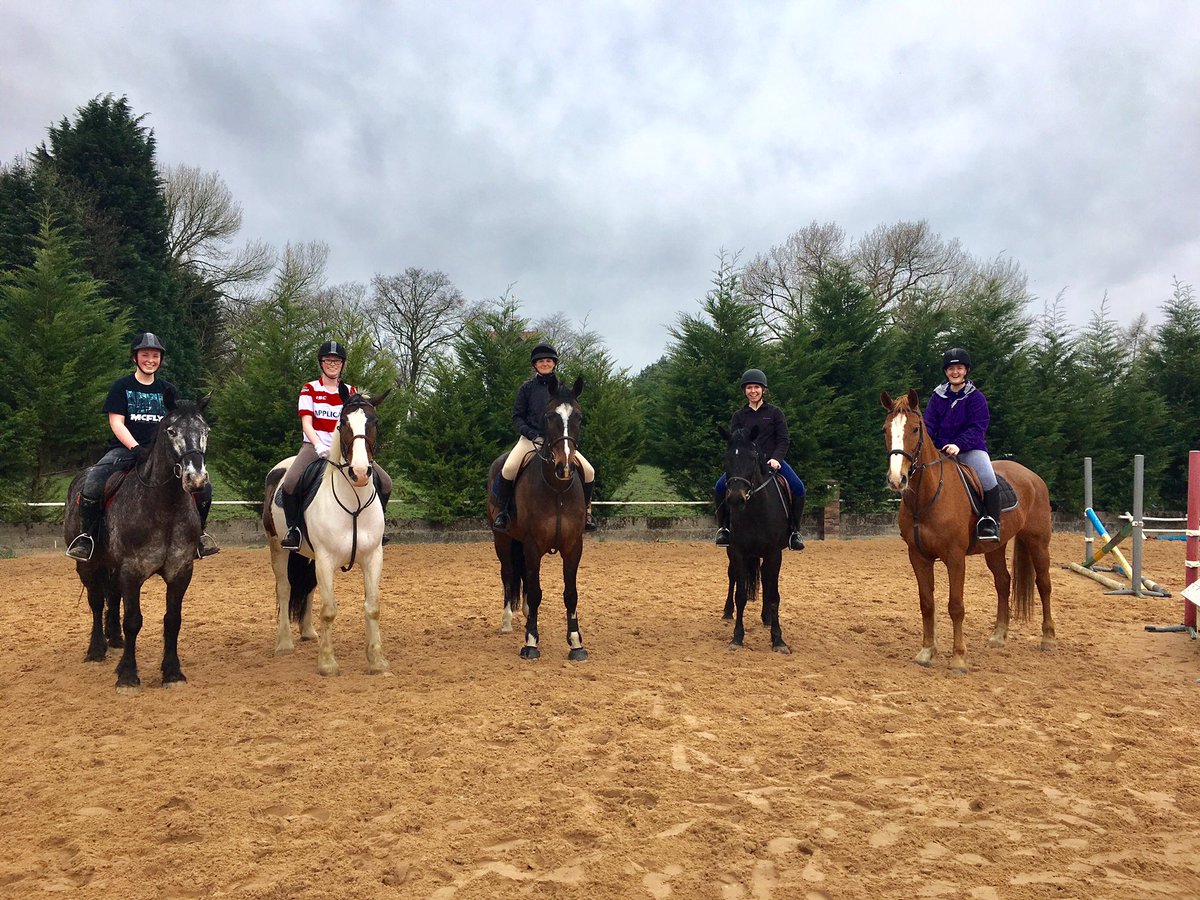 Our advanced had a good time jumping on their last lesson before the break! Have a good Easter guys and we'll see you when you get back! 💙💛