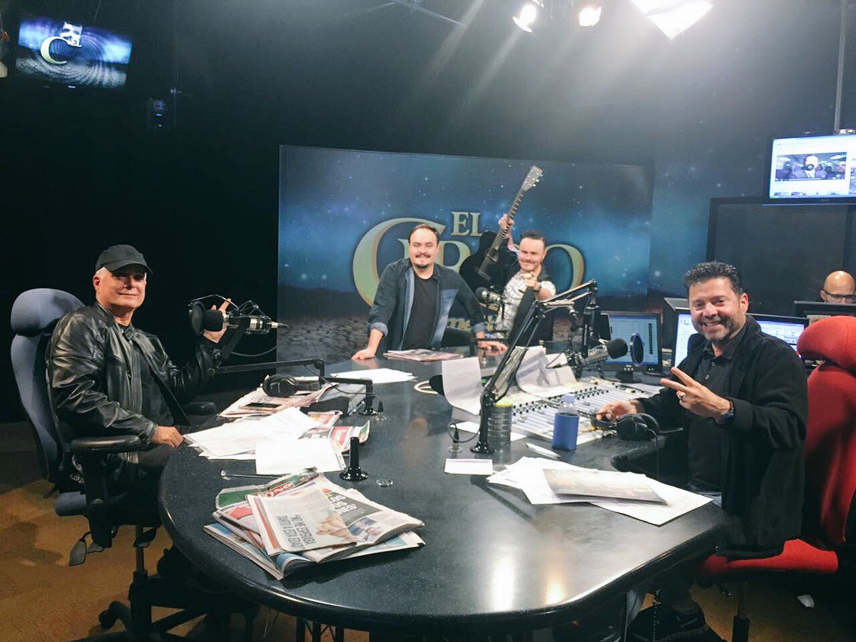 Felices con nuestros amigos de <a href="/elcircodelamega/">El Circo de la Mega</a> 😎😎😎 #RioRomaEnPR