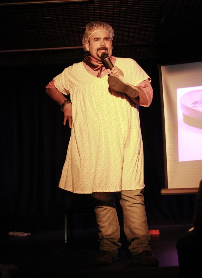 cculturalam's tweet photo. #ElRompebodas, un #StandUpComedy en el que @YoSoyKnache hace un recorrido por las relaciones de pareja https://t.co/cl2wvxZBFe https://t.co/nRVCgumBFI