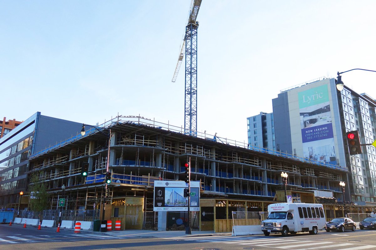 Progress on Lydian 400 K is moving right along! Construction on the 4th floor is in progress and you see the fin facade taking shape!