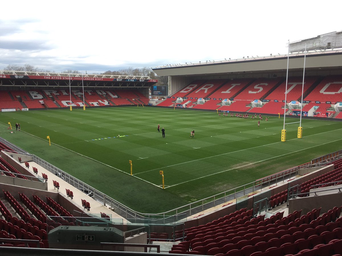 UOBvsUWE's tweet photo. Ashton gate looking absolutely wonderful ready for Varsity Rugby #embracetherivalry https://t.co/8W0yKIIKWX