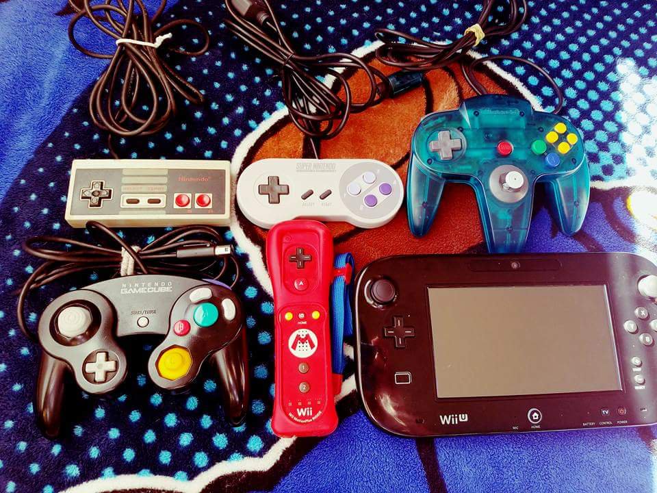 Navielectrocute's tweet photo. @Nintendo will forever be my favorite company 💙
#nintendo #consolegeneration #forever https://t.co/RpMVuqlEpO