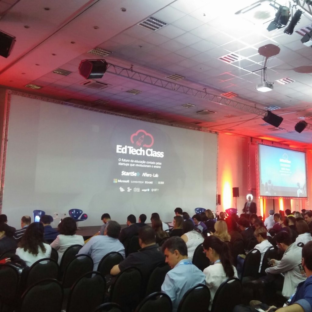akademis_xp's tweet photo. EdTech Class em andamento! O futuro da educação contado pelas startups que revolucionam o ensino. #edtechclass #edtech https://t.co/3gMbABLnLF
