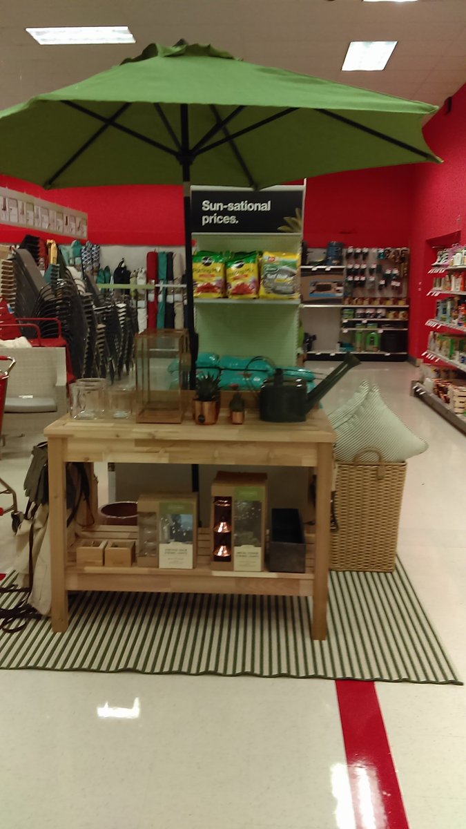 Love this gardening focal!!! #bringonspring #plantlove <a href="/paulelathrop/">Paul E. Lathrop</a> <a href="/Morris988Morris/">stephanie morris</a> <a href="/autumn_uptain/">株しば</a>