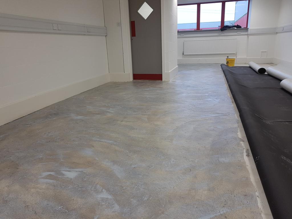 rubyflooringltd's tweet image. Lab in cumbernauld fitted with @Polyflorltd omega range and stuck with @FBallUK  57 adhesive