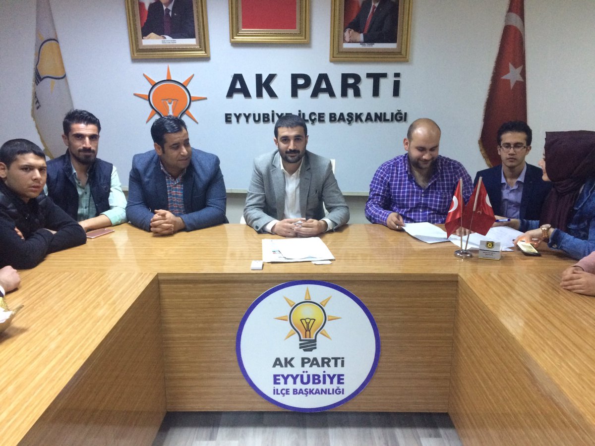 AkgencEyyubiye's tweet photo. Haftalık Yönetim kurulu toplantımızı @mresataksoy başkanlığında gerçekleştiriyoruz @mecertas @sedaterturk63 https://t.co/qhTXnVotap