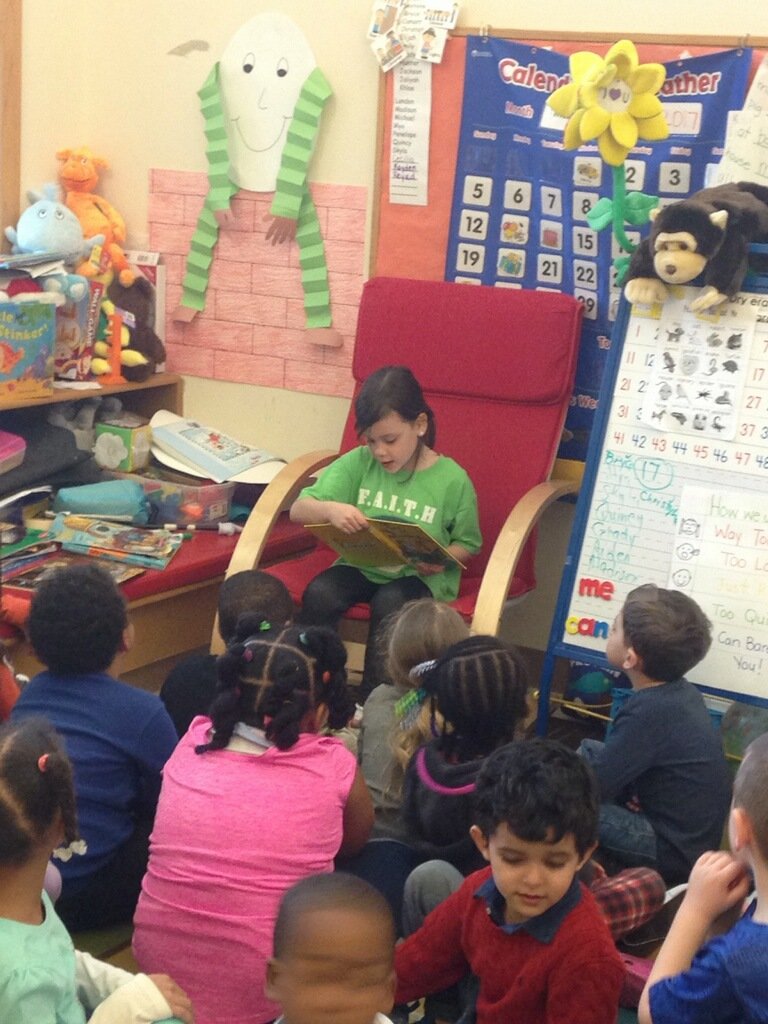 SPX7200's tweet image. #SPXindy 1st graders reading to those at Day Early Learning Center