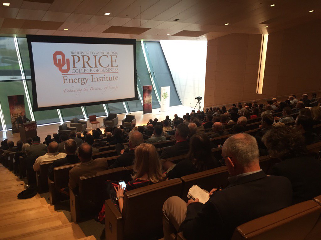 RebelEd521's tweet photo. Awesome turnout at #OUEnergy17 https://t.co/p7Cbbiekjl