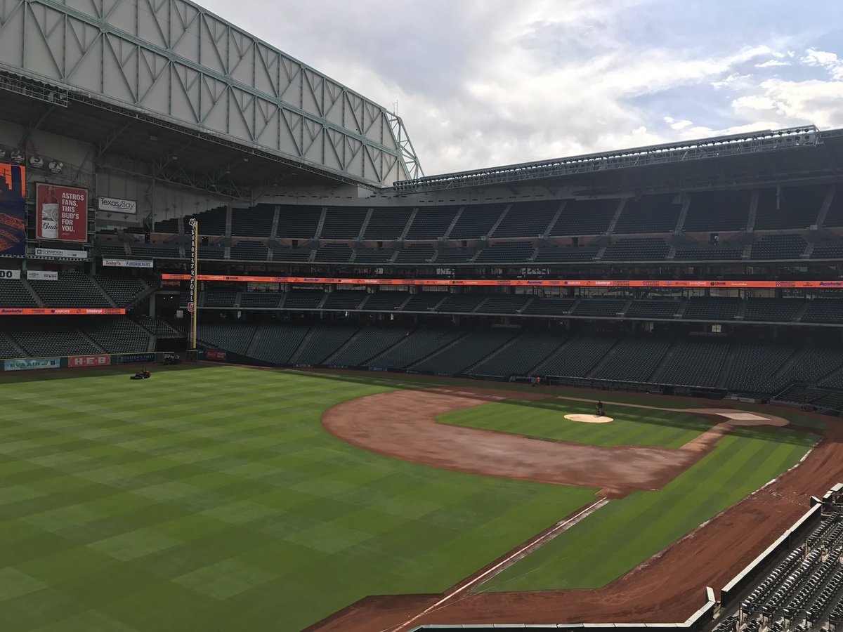 astros's tweet photo. A baseball game will be played here today. 😍 https://t.co/GTXNL9MPLm