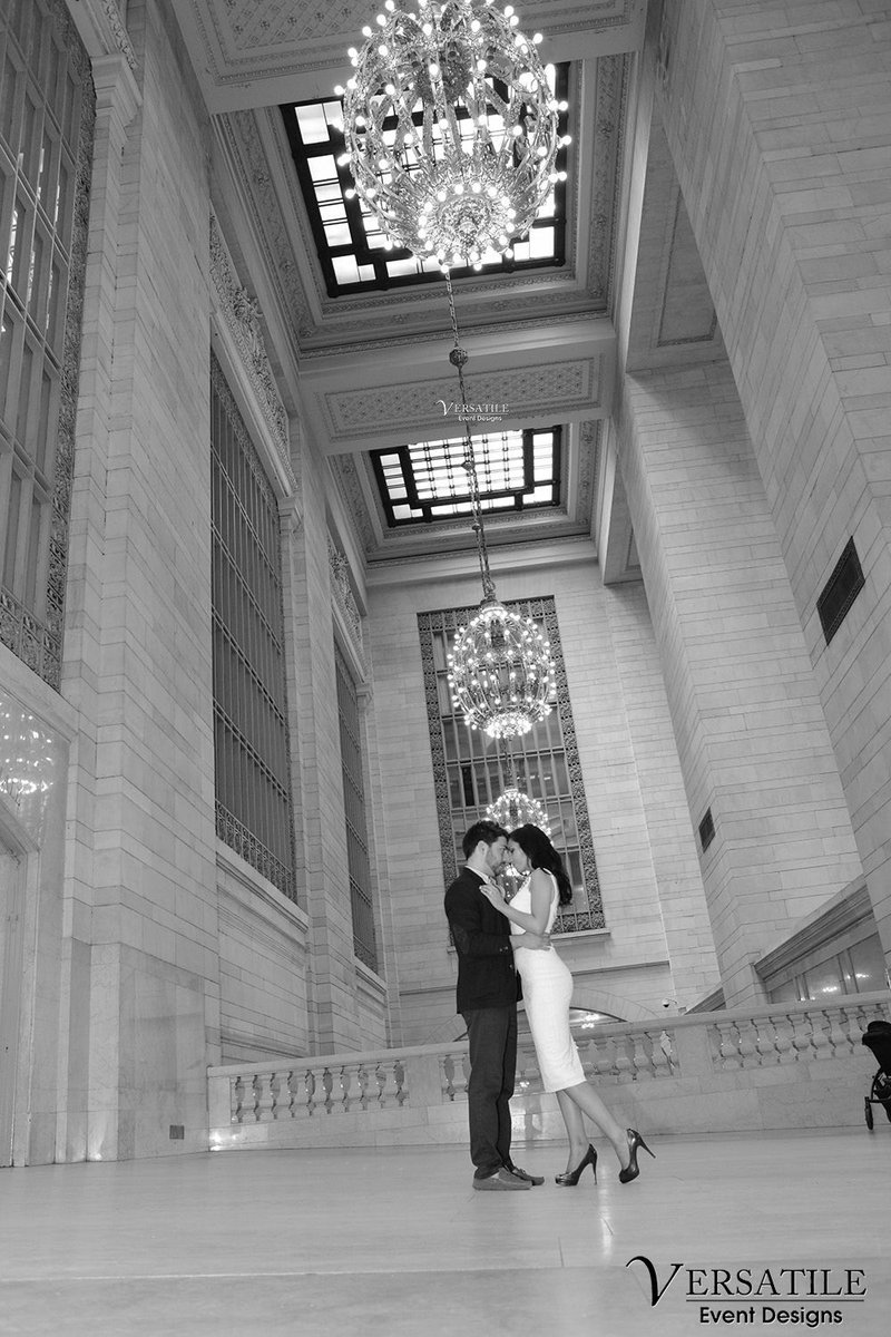 DjChuckieHype's tweet photo. #tbt to this #engagement πphoto session at Grand Central Station in NYC #versatileevents #photography #grandcentralstation #pureelegance https://t.co/DiHViA80uv
