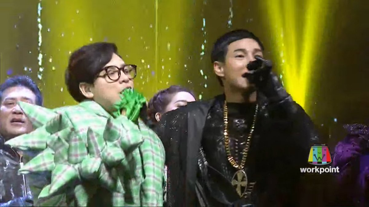 yakroowa's tweet photo. เค้าอยู่ด้วยกันคะคุณณณ >3<)/ #themasksinger #ทีมมศว https://t.co/H4fnAWZhK8