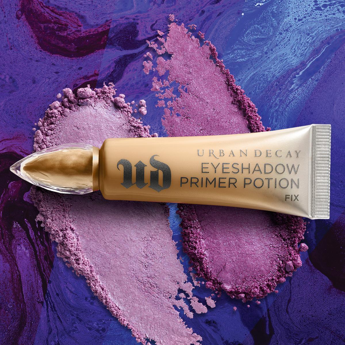 UrbanDecay's tweet photo. Let's do this, UDers – your RT of this post will give $1 to #TheUltravioletEdge. Rules 👉 https://t.co/mZ79IlisHM  #UDForWomen #Donation https://t.co/b0gxnZhotT
