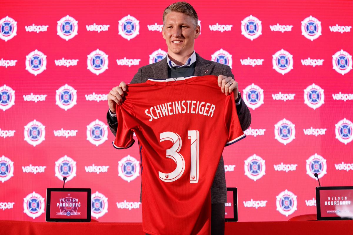 StauntonInc's tweet photo. Welcome to Chicago @BSchweinsteiger ! It will be a honor to watch you play for our city. #CHIweinsteiger #StauntonInc. https://t.co/EvF6BEndiX